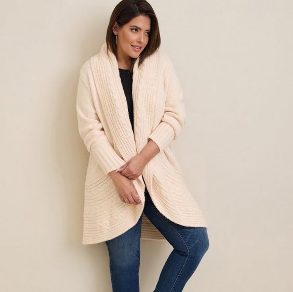 Thick cream Torrid Swester